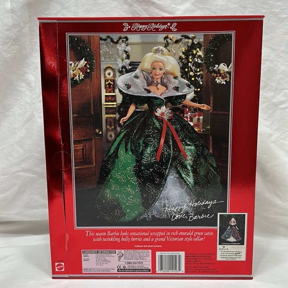 Happy Holidays Barbie - Picture 5 of 8